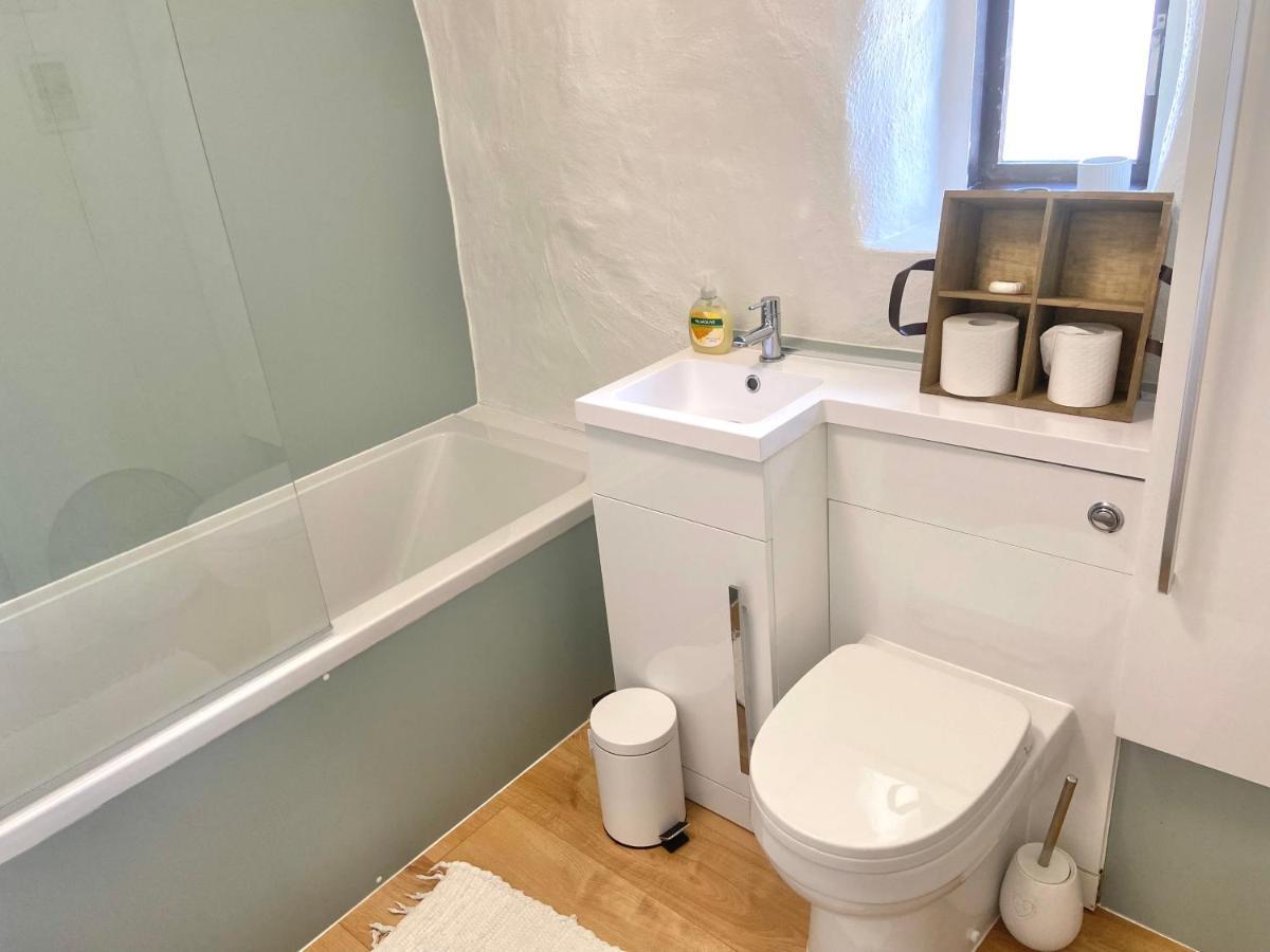 Idyllic Cornish Cottage, Superking Bed, Private Garden Dogs Welcome トルーロー エクステリア 写真